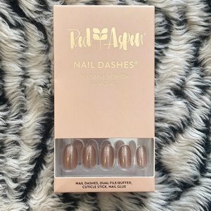 RED ASPEN Nail Dashes